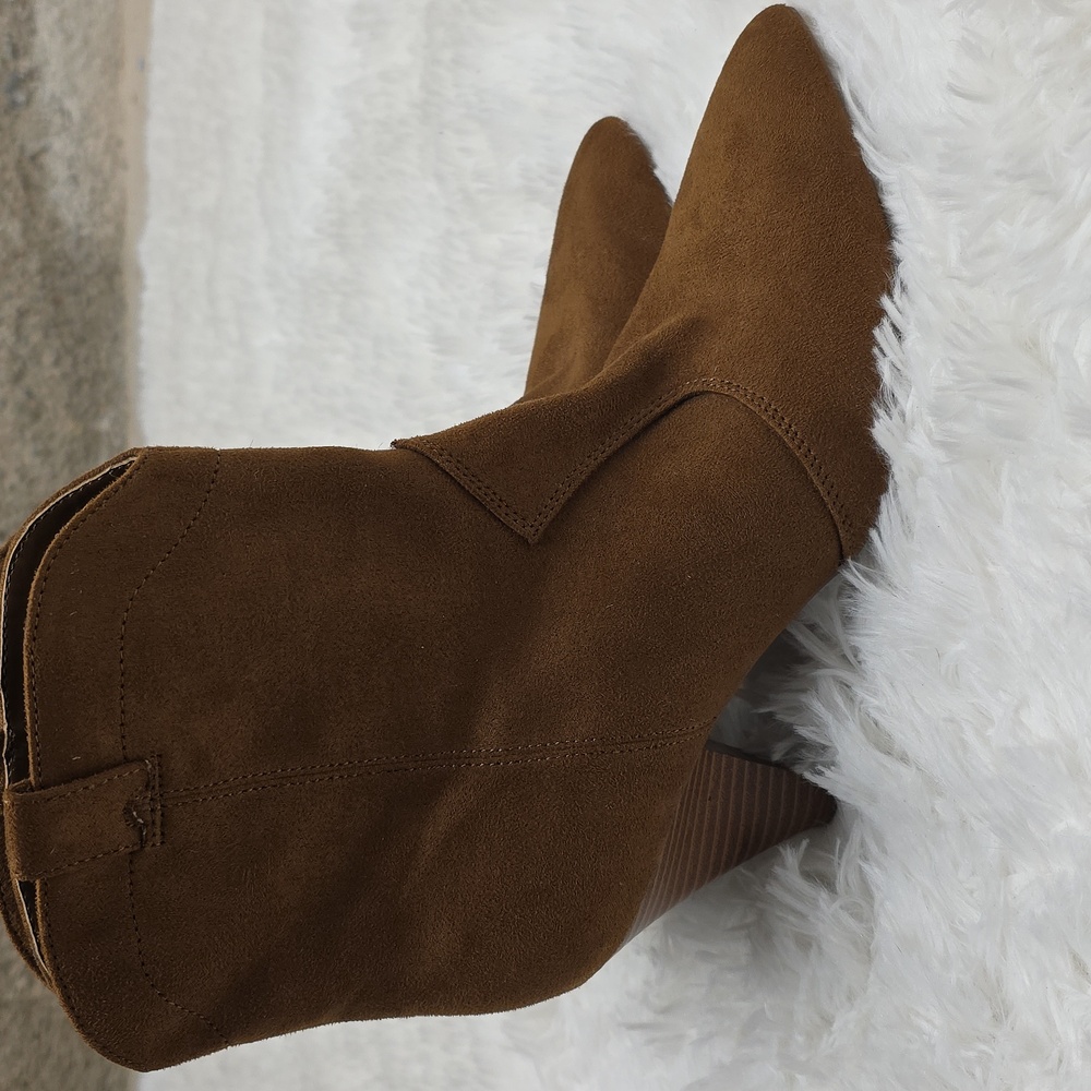 Nine West Brown Ankle Boots. Size 9. NWT! - Picture 4 of 10